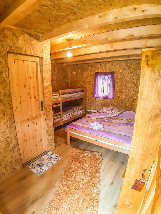 Camp Sutjeska Hotell Tjentiste Eksteriør bilde