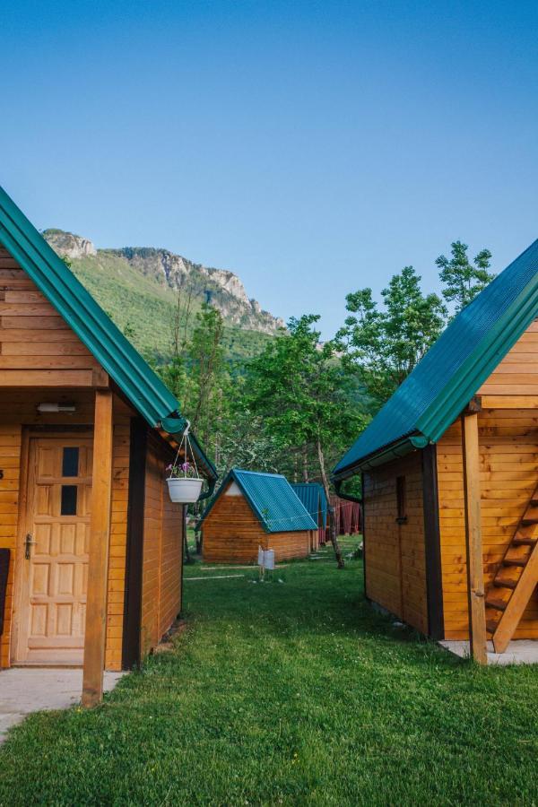 Camp Sutjeska Hotell Tjentiste Eksteriør bilde