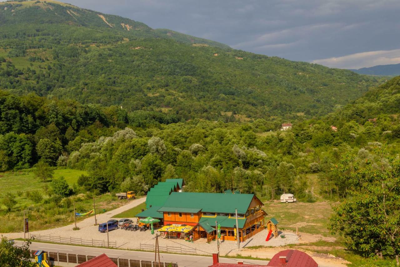Camp Sutjeska Hotell Tjentiste Eksteriør bilde