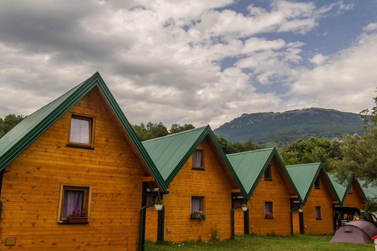 Camp Sutjeska Hotell Tjentiste Eksteriør bilde